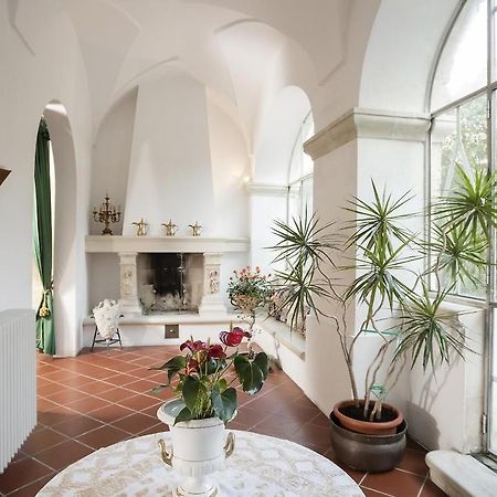 Antica Villa La Viola, Suite With Private Pool เลชเช ภายนอก รูปภาพ