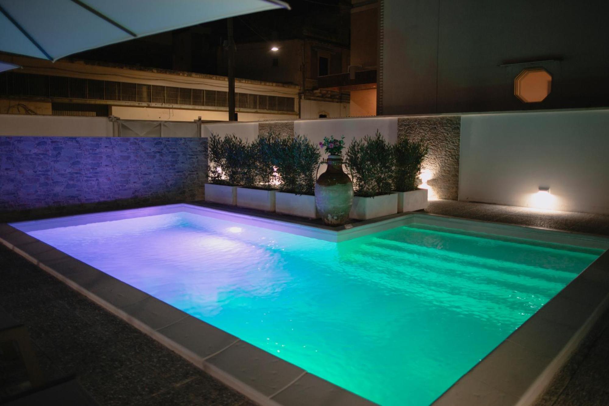Antica Villa La Viola, Suite With Private Pool เลชเช ห้อง รูปภาพ