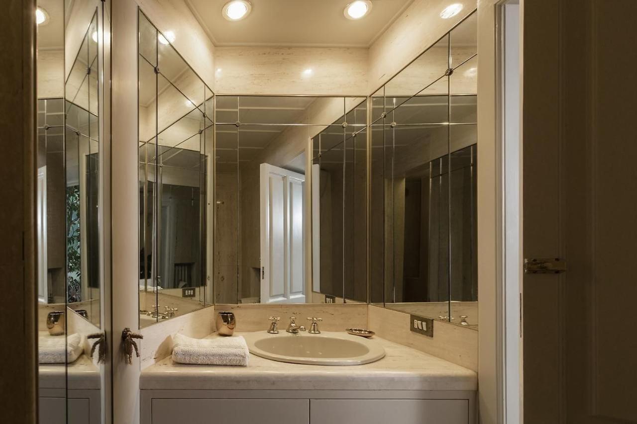 Antica Villa La Viola, Suite With Private Pool เลชเช ภายนอก รูปภาพ