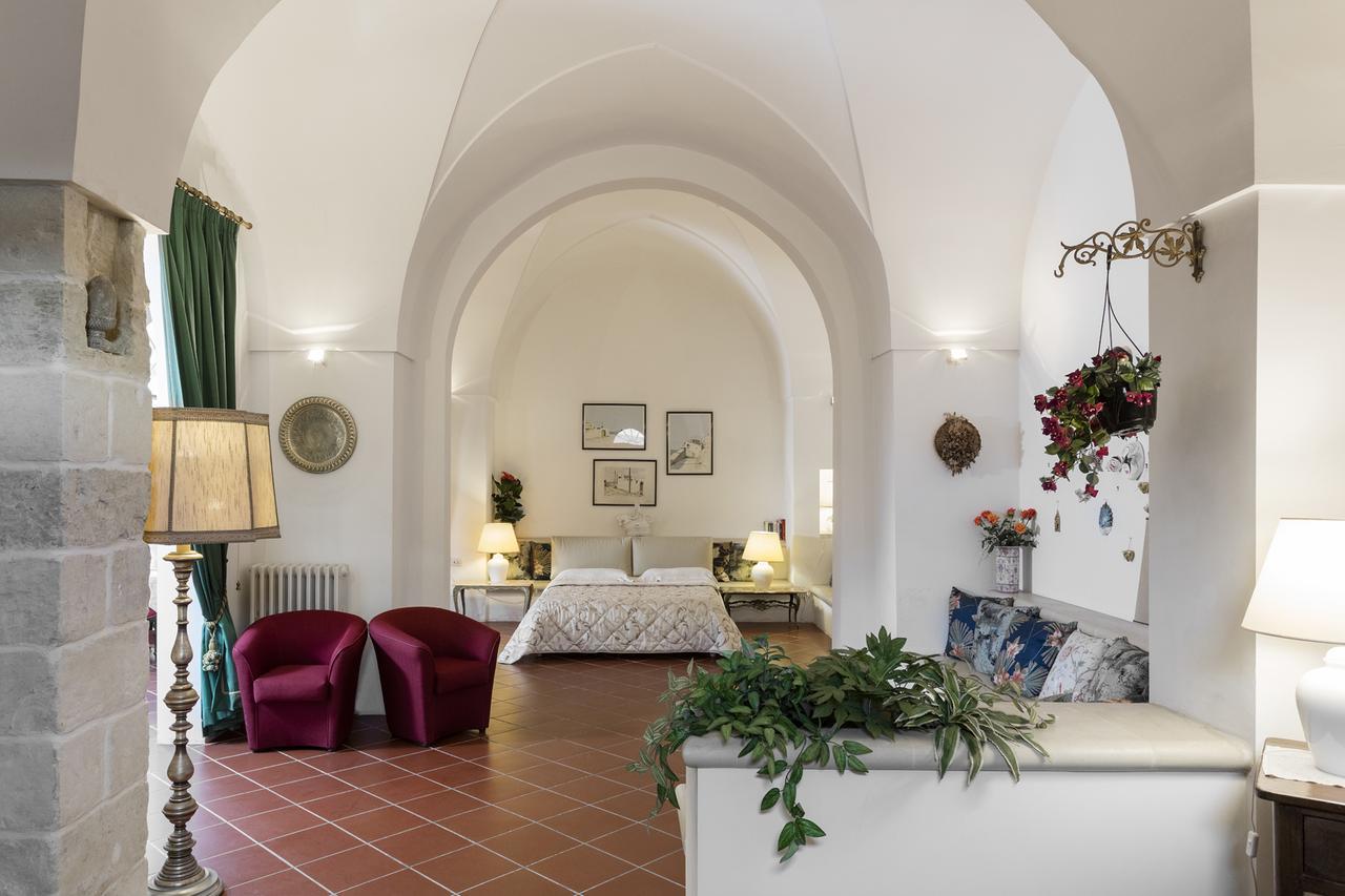 Antica Villa La Viola, Suite With Private Pool เลชเช ภายนอก รูปภาพ